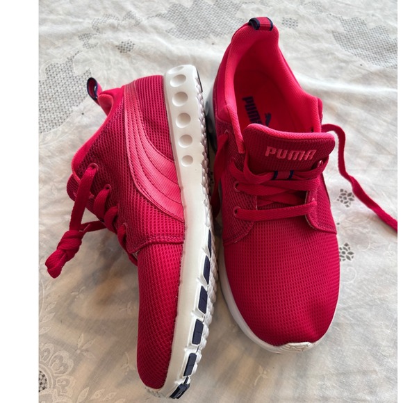 Puma Pink Lace Up Athletic Shoes Sneakers Women's Size 7,‎ euro 37.5, UK 4.5 - Picture 5 of 10